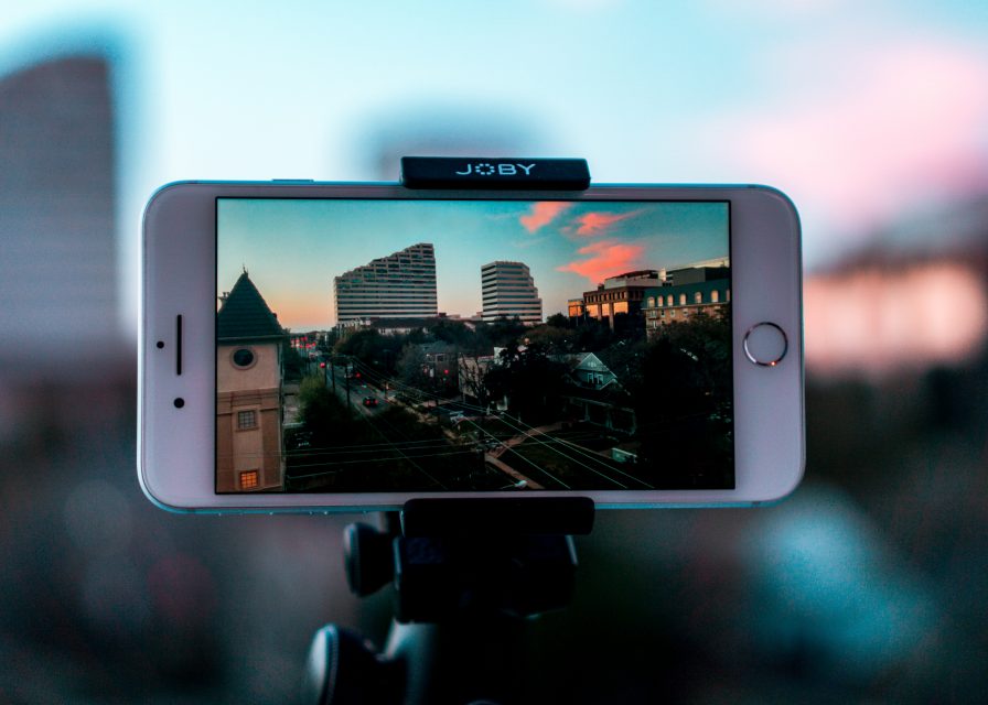 Video Marketing - The 6 Must-Know Things to Attract and Retain Clients using Video