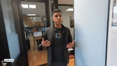 Dubb Founder Ruben Dua walks through office
