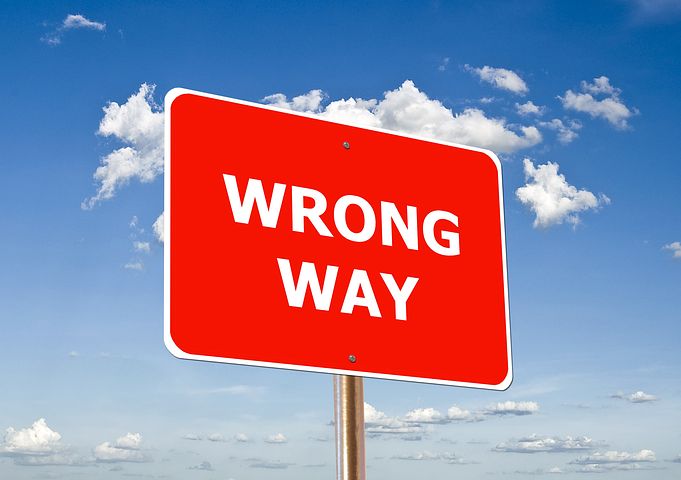 wrong way sign